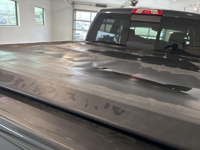 2017 GMC Sierra 1500 Crew Cab Short Box 4-Wheel Drive SLT