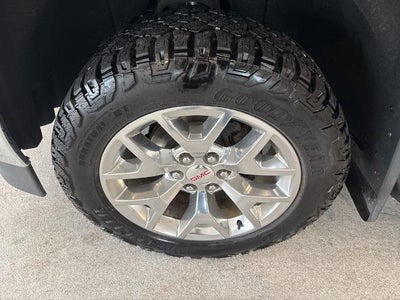 2017 GMC Sierra 1500 Crew Cab Short Box 4-Wheel Drive SLT