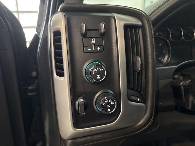 2017 GMC Sierra 1500 Crew Cab Short Box 4-Wheel Drive SLT