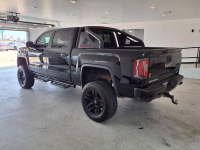 2017 GMC Sierra 1500 Crew Cab Short Box 4-Wheel Drive SLT