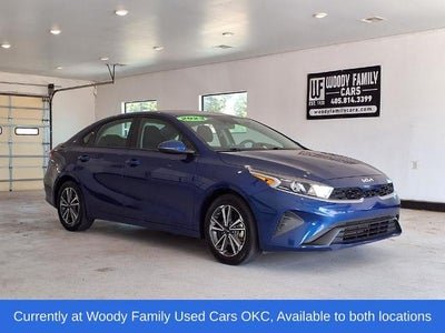 2023 Kia Forte LXS IVT
