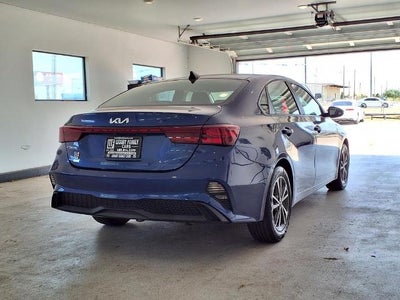 2023 Kia Forte LXS IVT