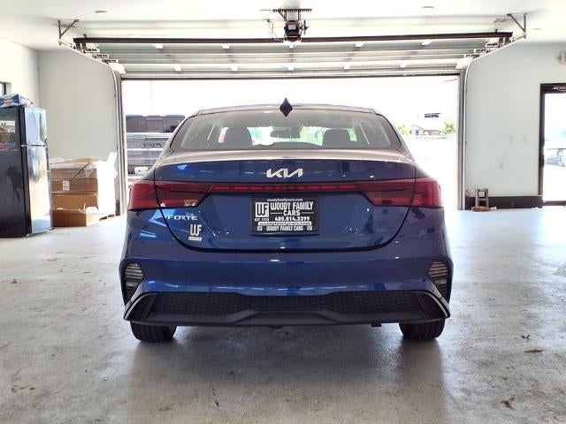 2023 Kia Forte LXS IVT