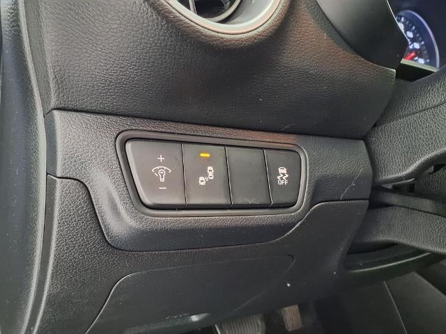 2023 Kia Forte LXS IVT