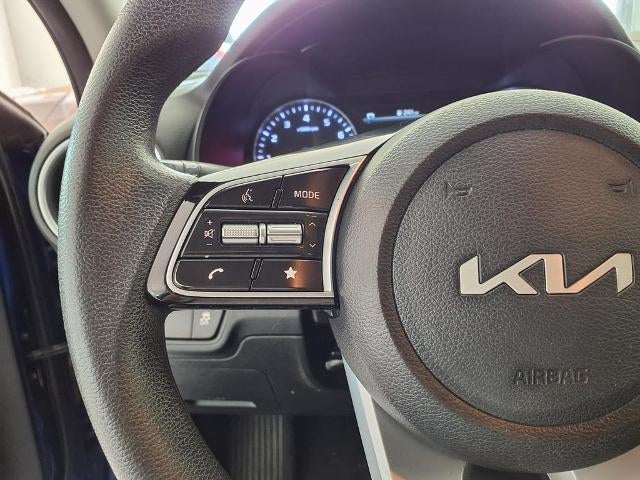 2023 Kia Forte LXS IVT