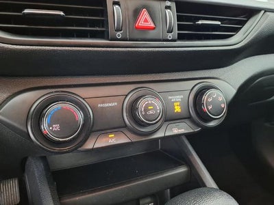 2023 Kia Forte LXS IVT