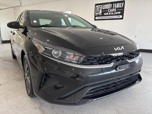 2023 Kia Forte LXS IVT