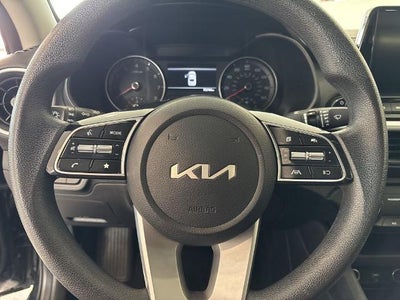 2023 Kia Forte LXS IVT