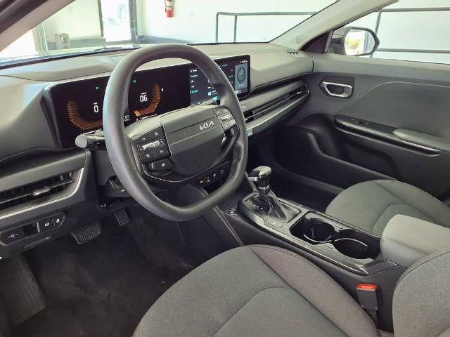 2025 Kia K4 LXS FWD