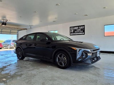 2025 Kia K4 LXS FWD