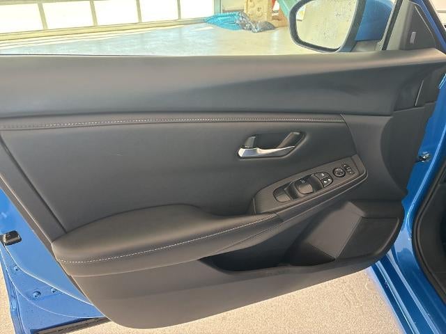 2024 Nissan Sentra SV CVT