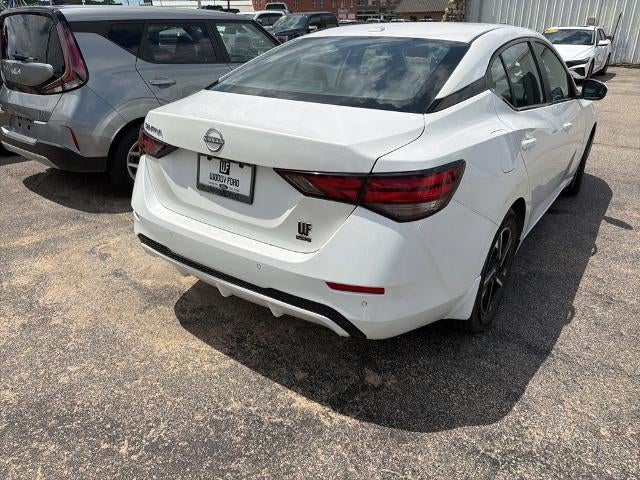 2025 Nissan Sentra SV CVT