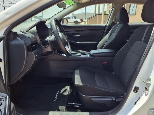 2025 Nissan Sentra SV CVT