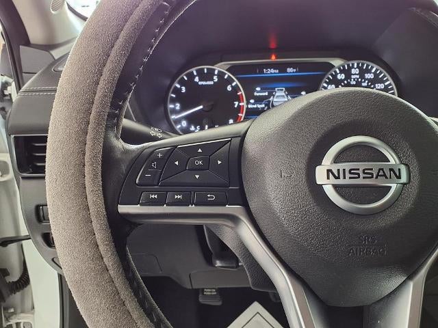 2023 Nissan Sentra SV CVT