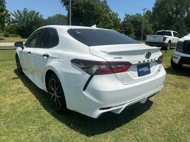 2024 Toyota Camry SE Auto (SE)