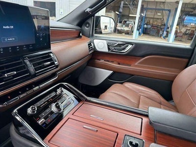 2024 Lincoln Navigator L Reserve 4x4