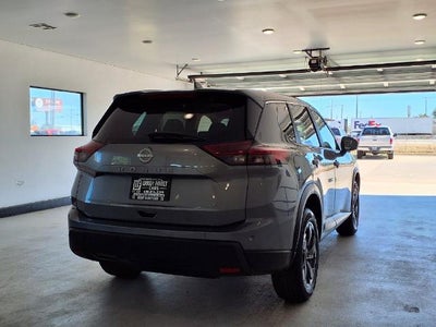 2025 Nissan Rogue FWD SV