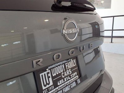 2025 Nissan Rogue FWD SV
