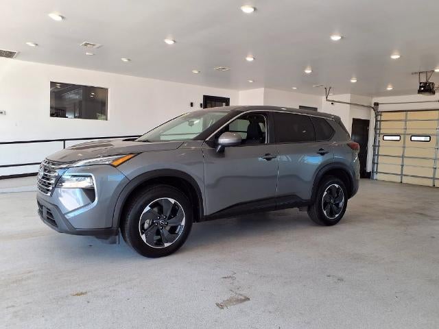 2025 Nissan Rogue FWD SV