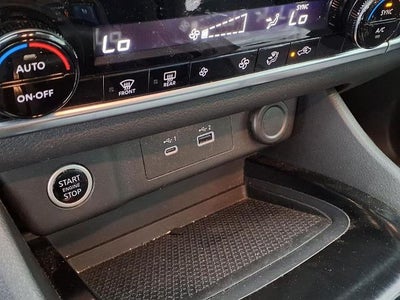 2022 Nissan Rogue FWD SV