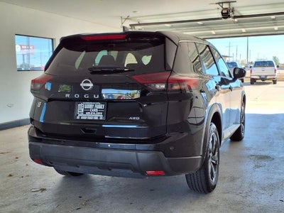 2025 Nissan Rogue AWD SV