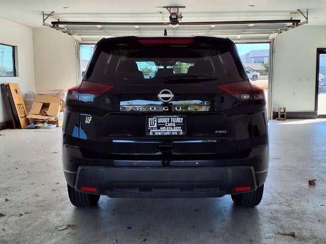 2025 Nissan Rogue AWD SV