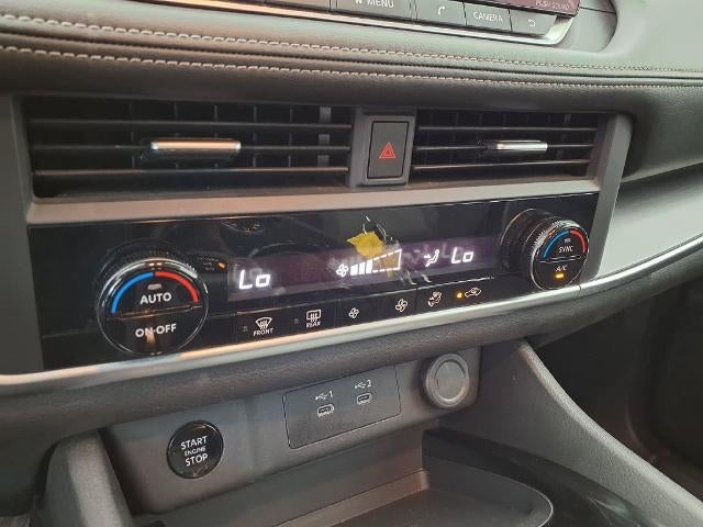 2025 Nissan Rogue AWD SV