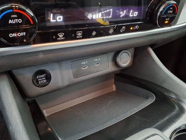 2025 Nissan Rogue AWD SV