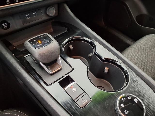 2025 Nissan Rogue AWD SV