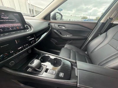 2023 Nissan Rogue FWD SL