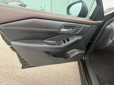 2023 Nissan Rogue FWD SL