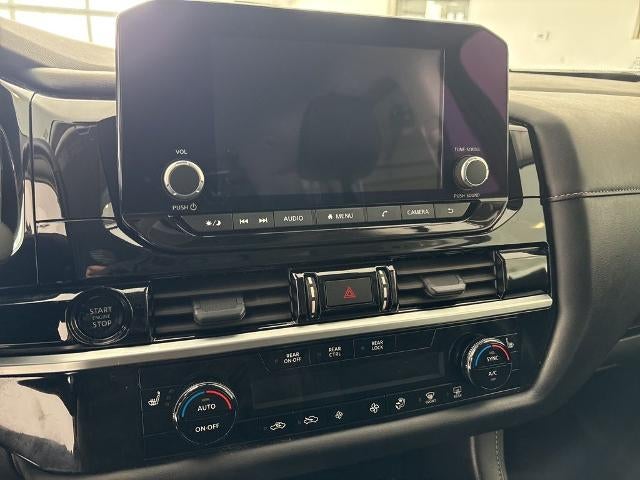 2025 Nissan Pathfinder SV 4WD