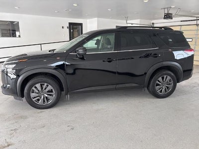 2025 Nissan Pathfinder SV 4WD
