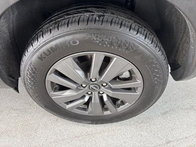 2025 Nissan Pathfinder SV 4WD