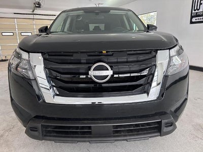 2025 Nissan Pathfinder SV 4WD