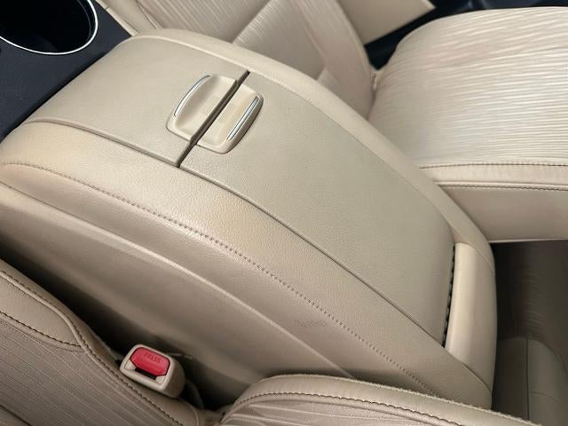 2019 Toyota Highlander LE Plus V6 FWD (SE)