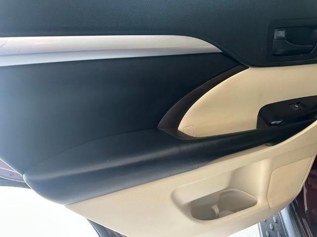 2019 Toyota Highlander LE Plus V6 FWD (SE)