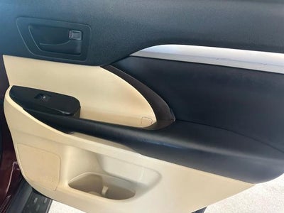 2019 Toyota Highlander LE Plus V6 FWD (SE)