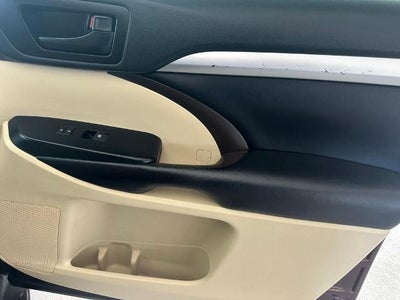 2019 Toyota Highlander LE Plus V6 FWD (SE)