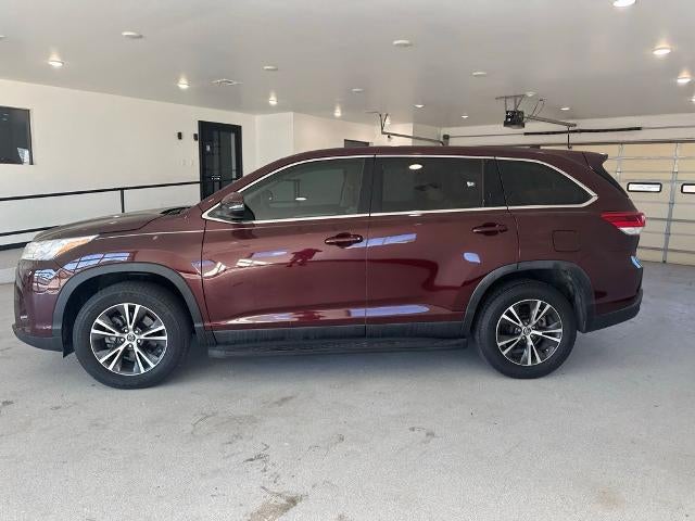 2019 Toyota Highlander LE Plus V6 FWD (SE)