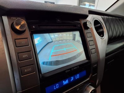 2017 Toyota Tundra 4WD 4WD Platinum CrewMax 5.5' Bed 5.7L (Natl)