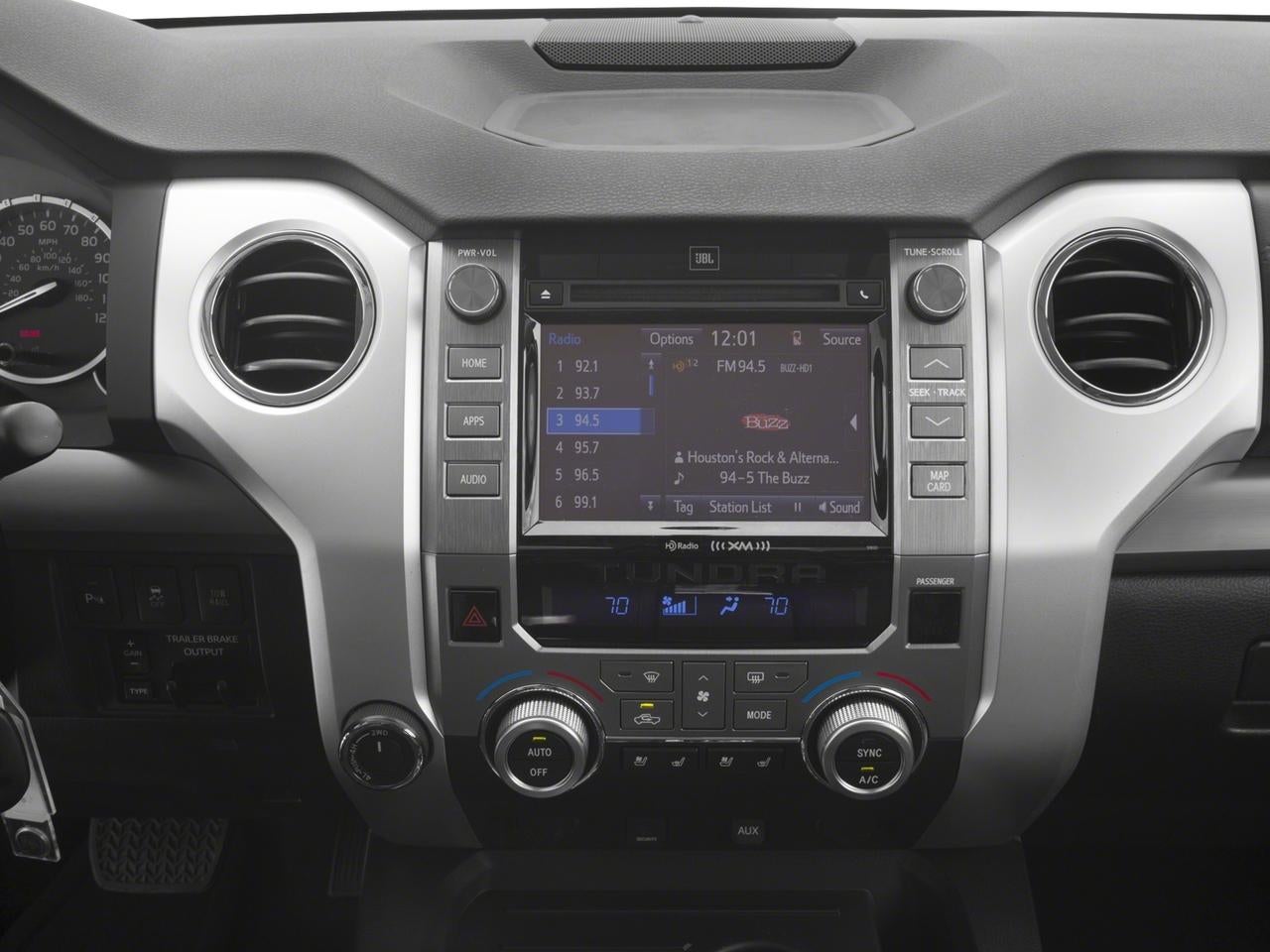 2017 Toyota Tundra 4WD 4WD Platinum CrewMax 5.5' Bed 5.7L (Natl)