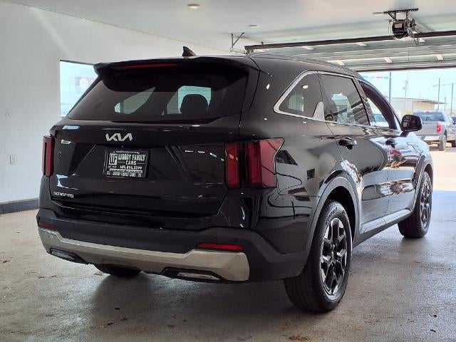 2025 Kia Sorento S FWD