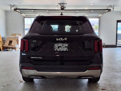 2025 Kia Sorento S FWD