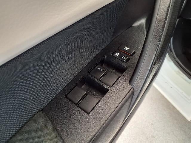 2016 Toyota Corolla 4dr Sdn Auto L (Natl)