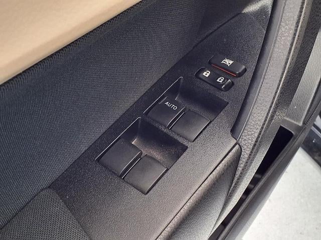2016 Toyota Corolla 4dr Sdn Auto L (Natl)
