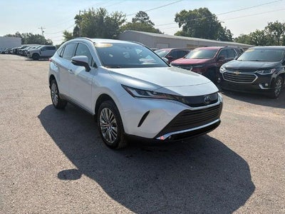 2024 Toyota Venza LE AWD (GS)