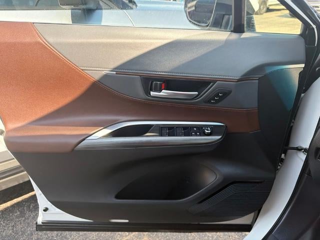 2024 Toyota Venza LE AWD (GS)