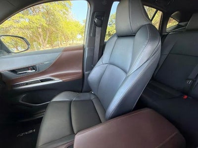 2024 Toyota Venza LE AWD (GS)