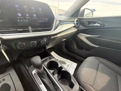 2026 Chevrolet Trax FWD 4dr LS